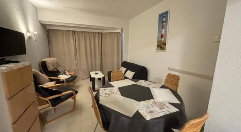Apartment with 2 rooms for 5 persons — photo 2