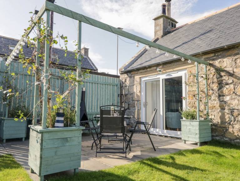 Cottage  Elgin
