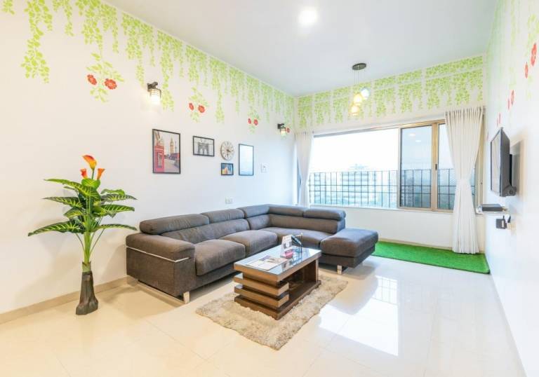 Apartment Chembur East