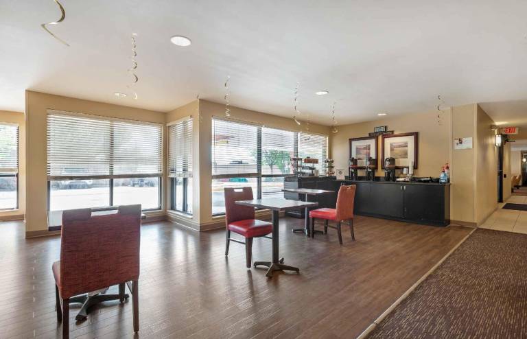 Extended Stay America Suites - Philadelphia - Plymouth Meeting - East — photo 2