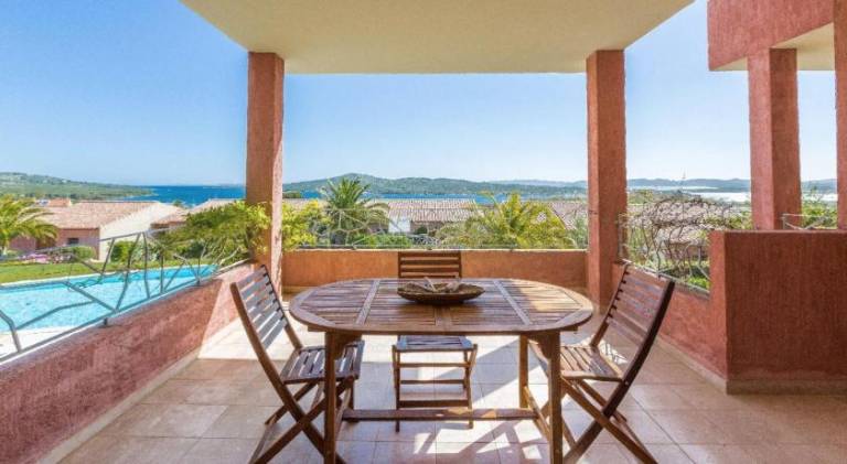 Holiday apartment with terrace, pool & BBQ | Dogs allowed in Santa Teresa di Gallura
