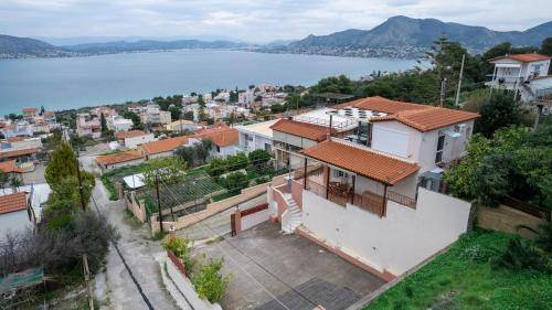 Apartma Salamis Island