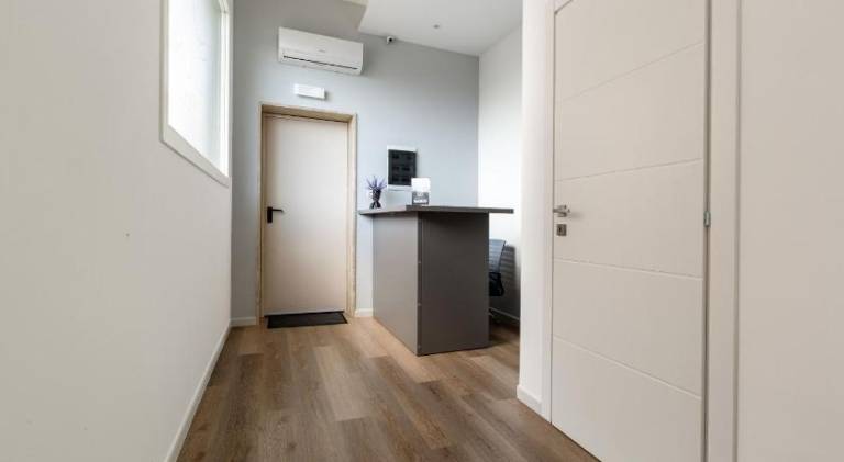 House with garden & hot tub — photo 3