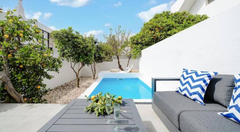 CitrusTree 3BR Pool Villa near Beaches — photo 2