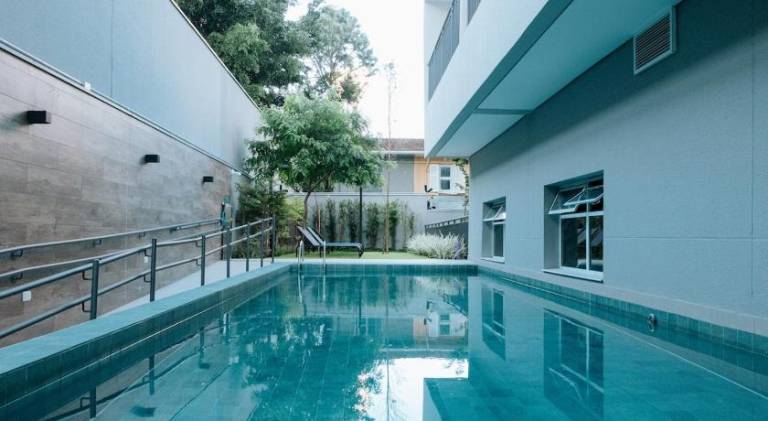 Apartment with pool — photo 3