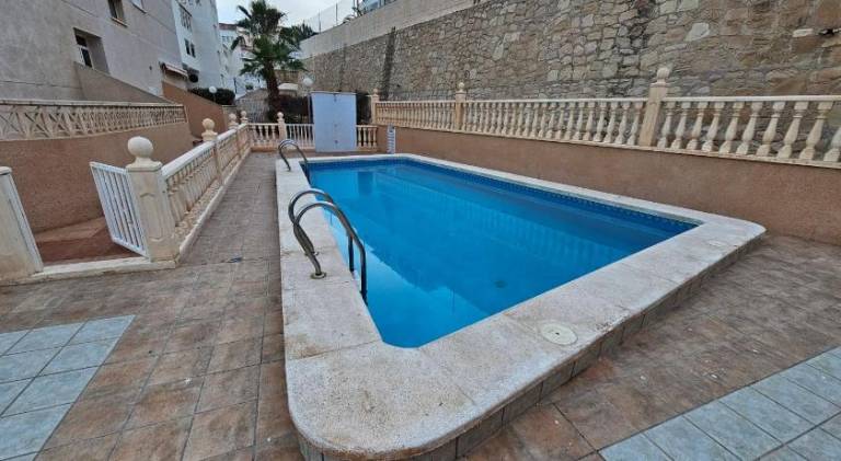 Apartment with pool — photo 4