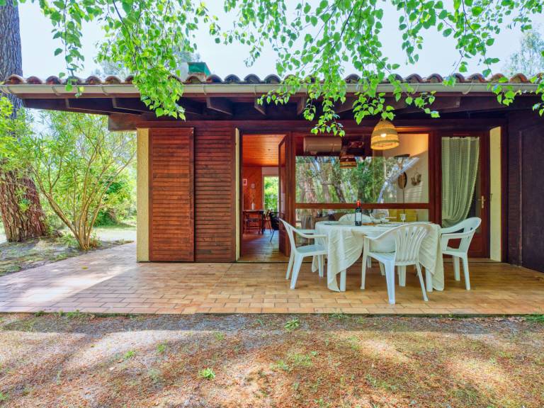 Fully equipped charming house with pool, BBQ & yard | Pets allowed in Lacanau