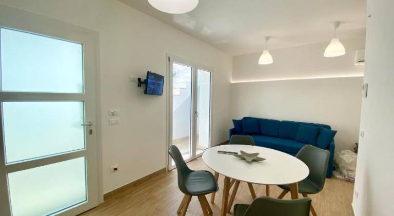 House | Beach nearby | Pets allowed — photo 4
