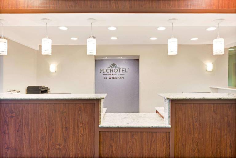 Microtel Inn & Suites by Wyndham Urbandale/Des Moines — photo 3