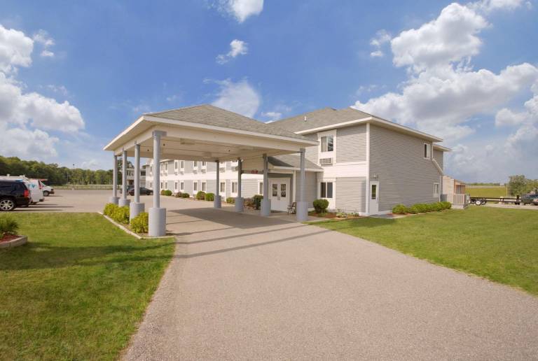 Americas Best Value Inn Gaylord in Gaylord, MI