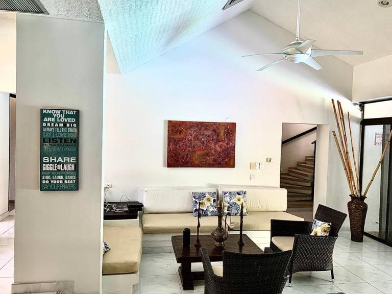 Fully equipped nice house with garden, pool & BBQ | Perfect for remote work | Dogs allowed — photo 4