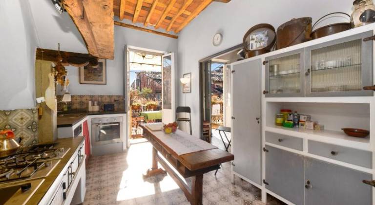 Charming holiday apartment with terrace | Next to Lucca Cathedral | Pets allowed — photo 2