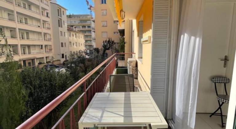 Rental apartment with 2 rooms for 6 persons — photo 4