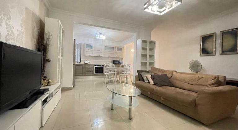 Apartment with pool in St. Julian's