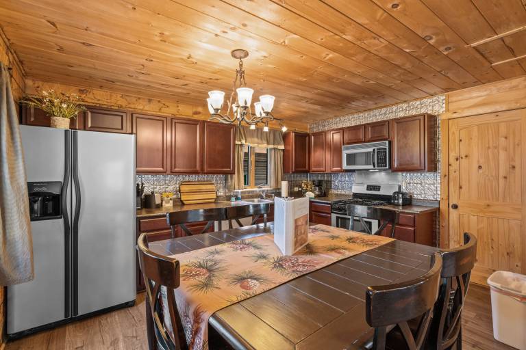 Cabin | Mountain view — photo 2