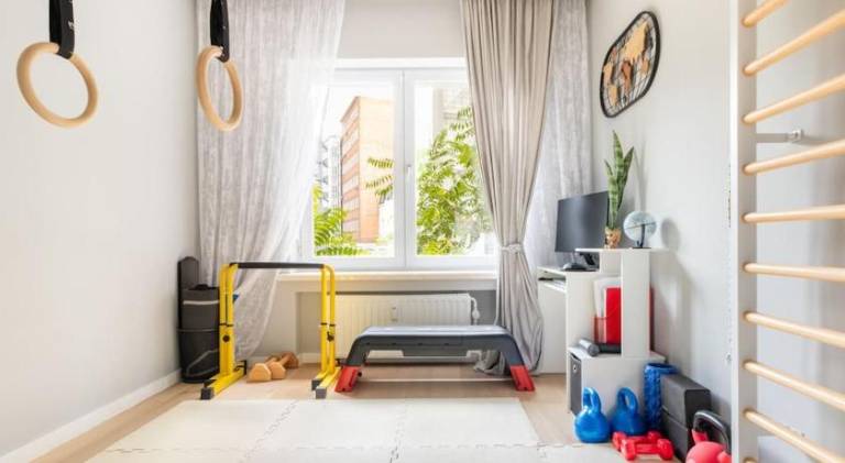 European heart 2-bedroom flat. — photo 5