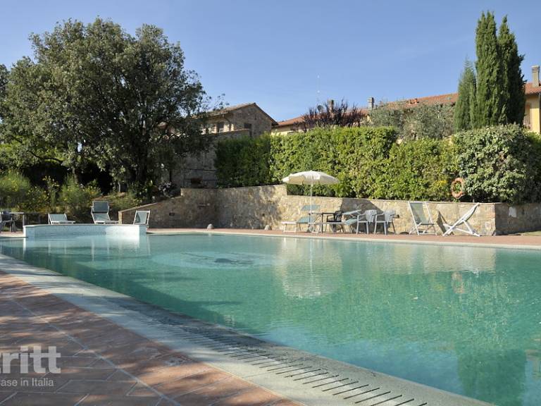 Fully equipped beautiful vacation home with BBQ, yard & terrace | Pet-friendly in Gambassi Terme