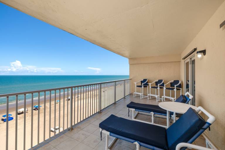 Child-friendly nice condo with private pool | Beach nearby | Pets are welcome — photo 2