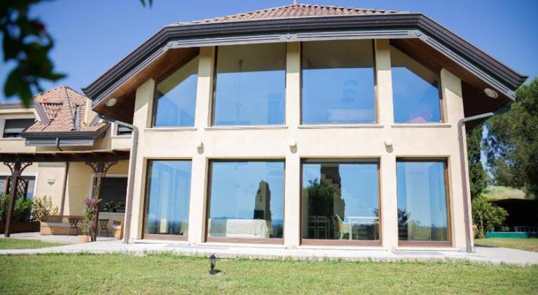 Villa with pool & jacuzzi — photo 5