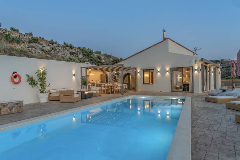 Luxury Villa Maximus - With Private Heated Pool — photo 2