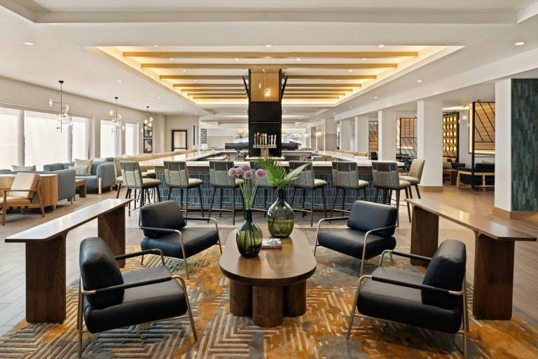 Oshkosh Marriott Waterfront Hotel & Convention Center — photo 2