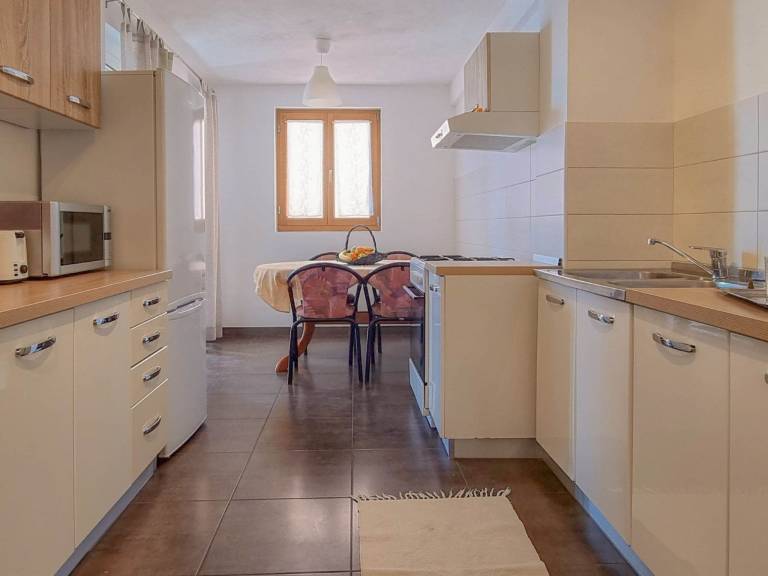 Rental apartment with 2 rooms for 5 persons — photo 4