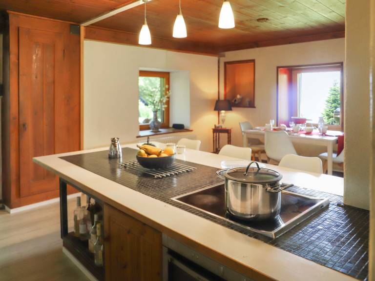 Children-friendly house with garden & terrace | Mountain view | Good for workation | Dogs allowed — photo 4