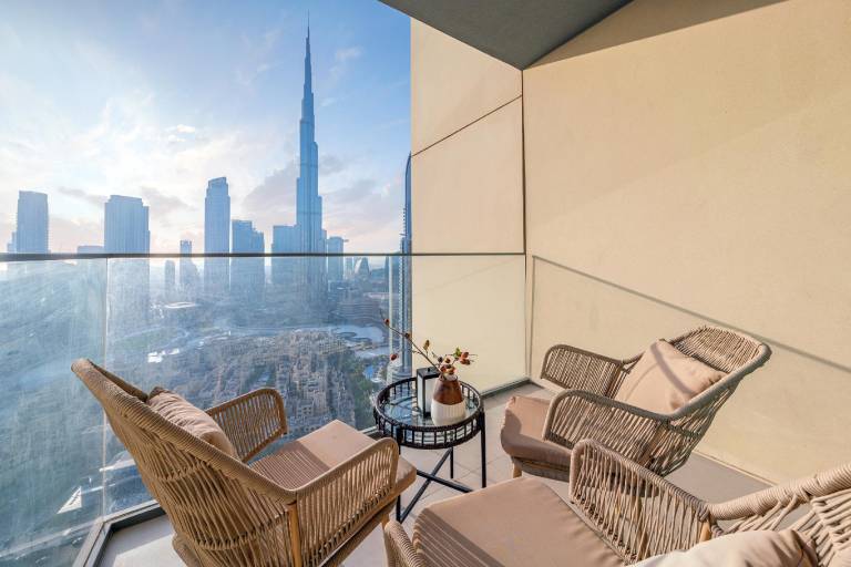Fully equipped wonderful apartment with pool | Near Burj Khalifa | Pets are welcome in Dubai