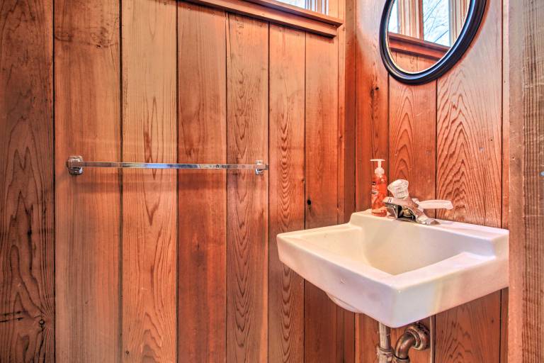 Walk to Ski Trails: Ludlow Home on Okemo Mountain! — photo 5