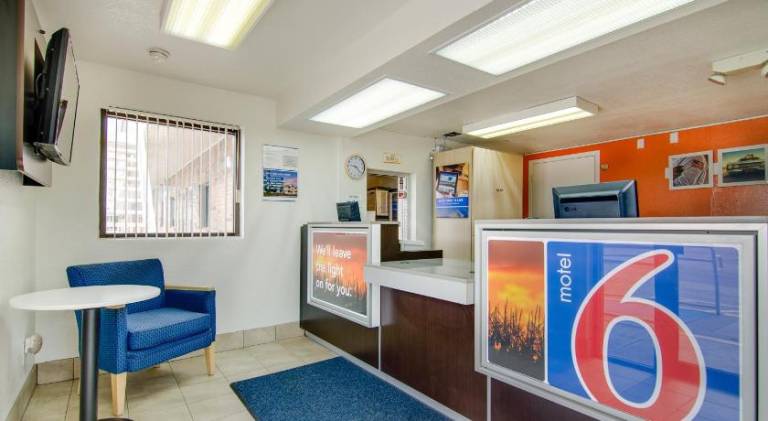 Motel 6 Salina, KS — photo 3