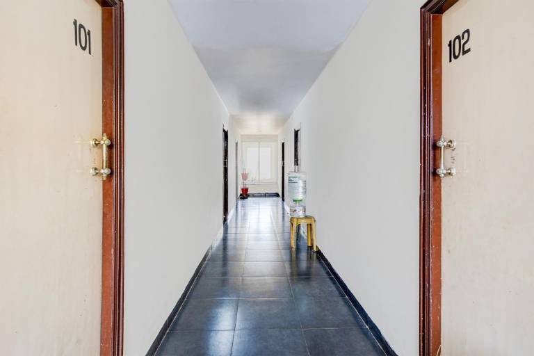 Hotel O Thiru Vilas
