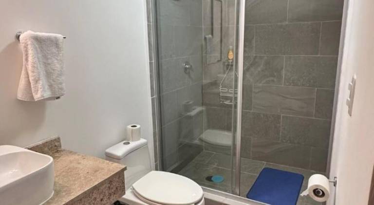 Rental apartment with hot tub & pool — photo 2