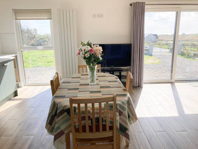 Fully equipped beautiful cabin with garden | Pets are welcome — photo 4