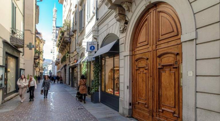 Holiday apartment | Next to Como Cathedral | Pets allowed — photo 2