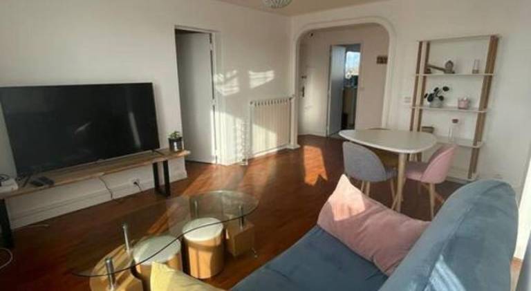 Rental apartment with 2 rooms for 5 persons — photo 2