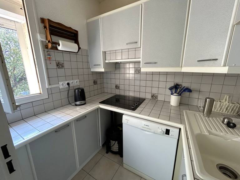Apartment with 2 rooms for 5 persons — photo 2