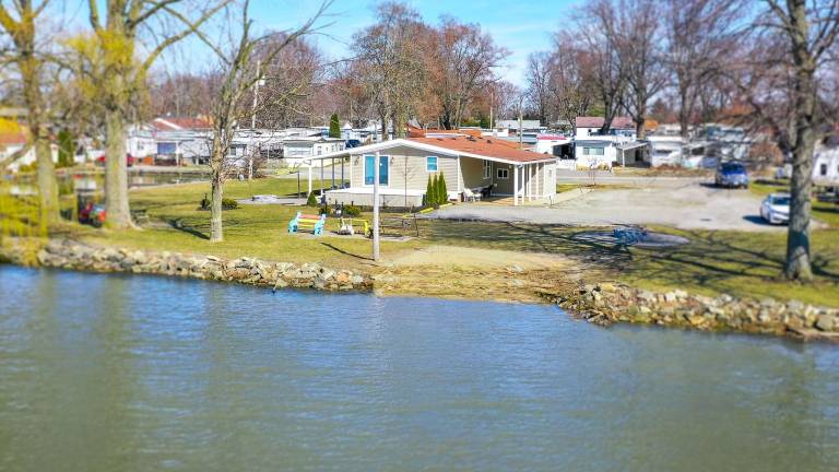 House Indian Lake