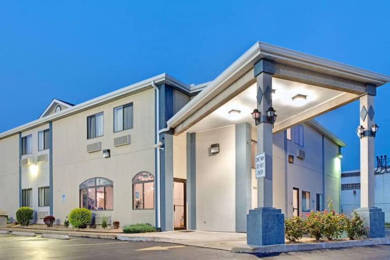 Travelodge by Wyndham St Louis