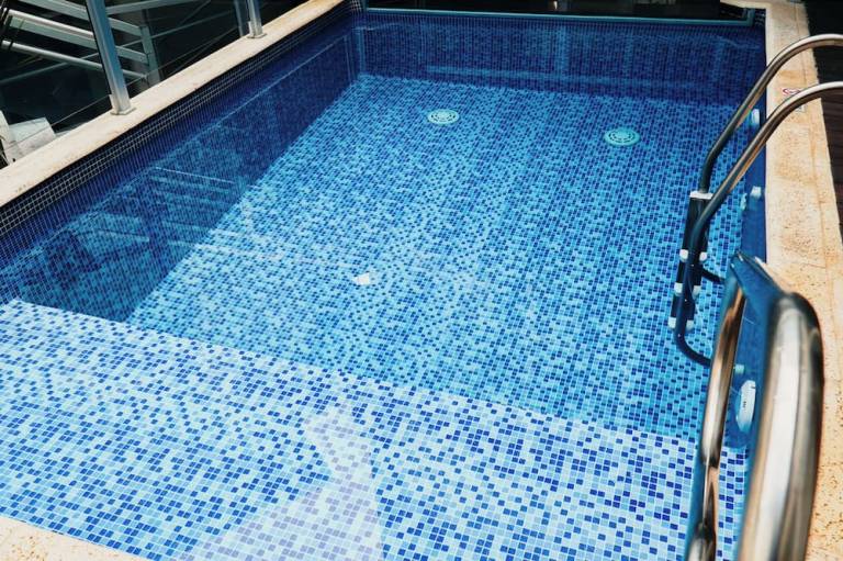 Ferian Plaza Hotel