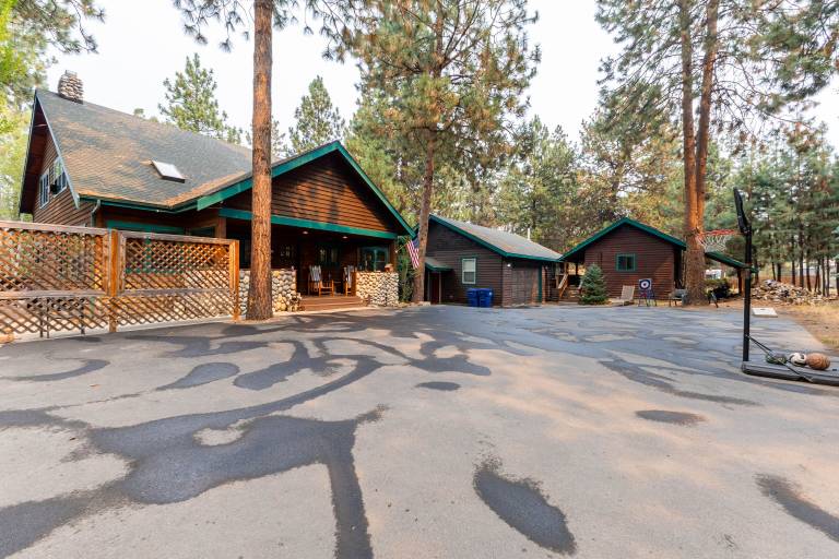 Cabin Deschutes River Woods