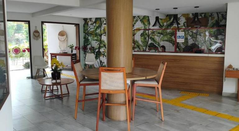 Holiday apartment with hot tub & pool — photo 3