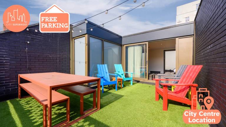 House with yard | Next to Manchester Town Hall | Suitable for remote work — photo 2