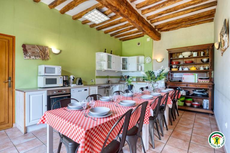 Gite with garden, terrace & grill — photo 2