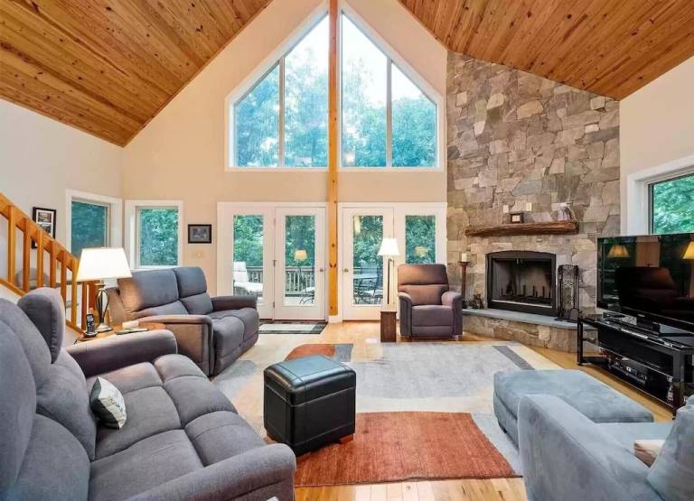 House Wintergreen Resort