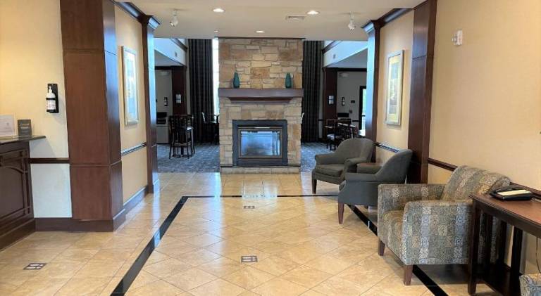 Staybridge Suites Milwaukee West-Oconomowoc By IHG — photo 4