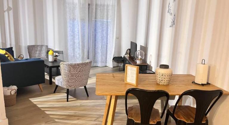Rental apartment with 2 rooms for 4 persons — photo 3