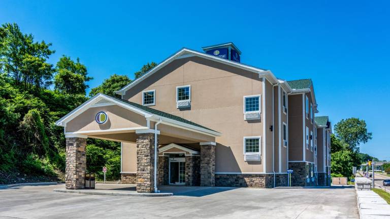 Cobblestone Hotel & Suites - Erie in Erie, PA