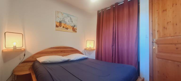 Apartment with yard — photo 5