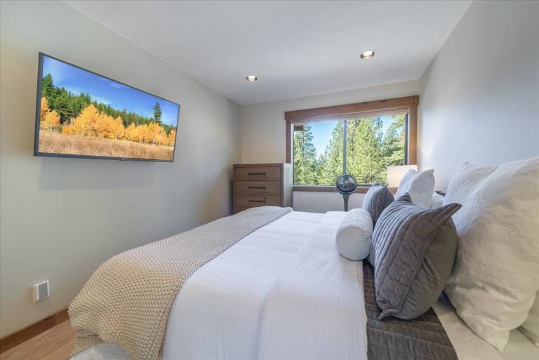House with heated pool, BBQ & jacuzzi — photo 4