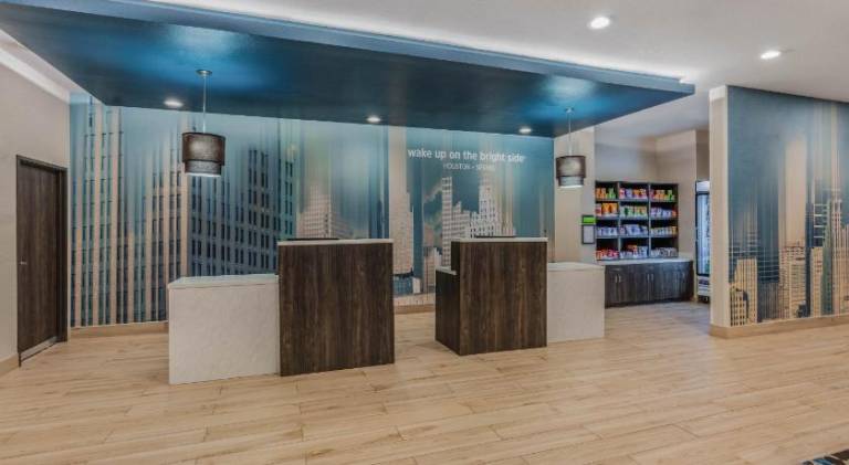 La Quinta Inn and Suites by Wyndham Houston Spring South — photo 4